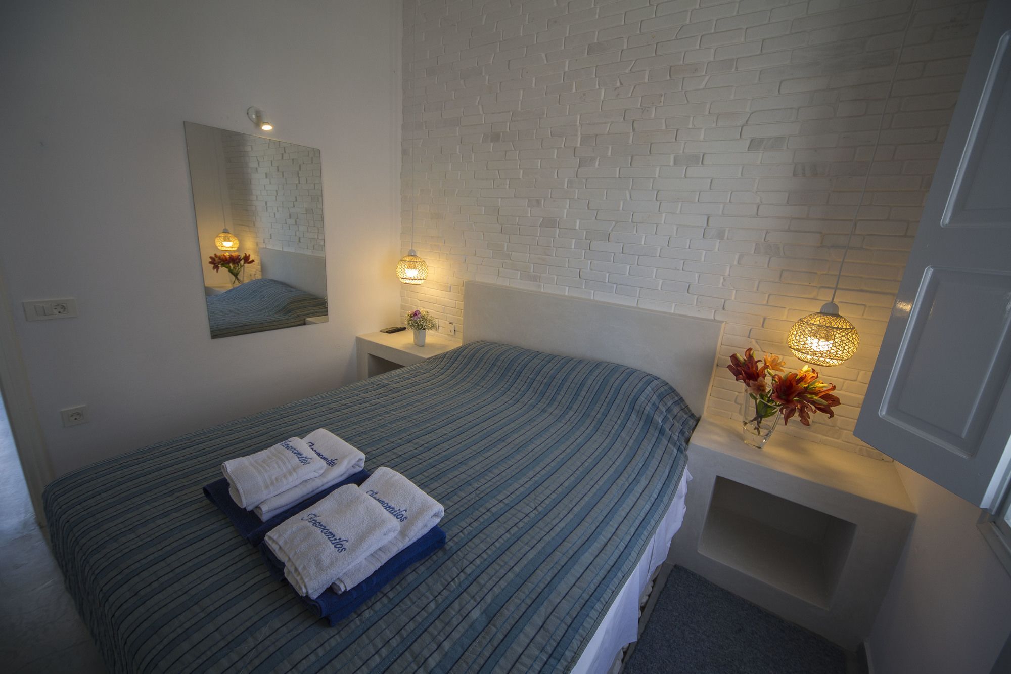 Ianthe Apartments & Villa Oia  Extérieur photo